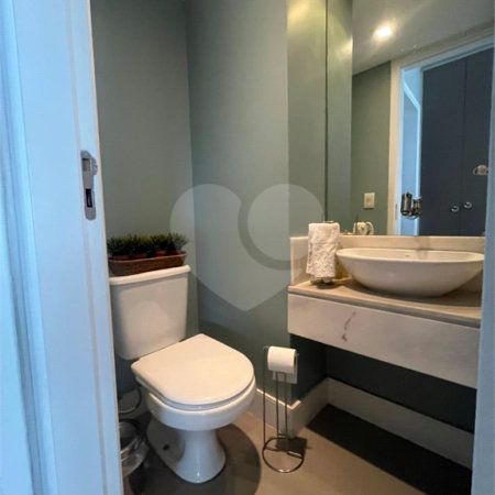 Apartamento à venda com 3 quartos, sendo 2 suítes, em Vila Mariana, São Paulo, SP