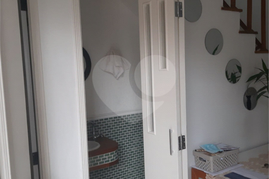 Casa à venda com 2 quartos, sendo 1 suíte, no condomínio Residencial Vila da Serra, São Paulo - SP
