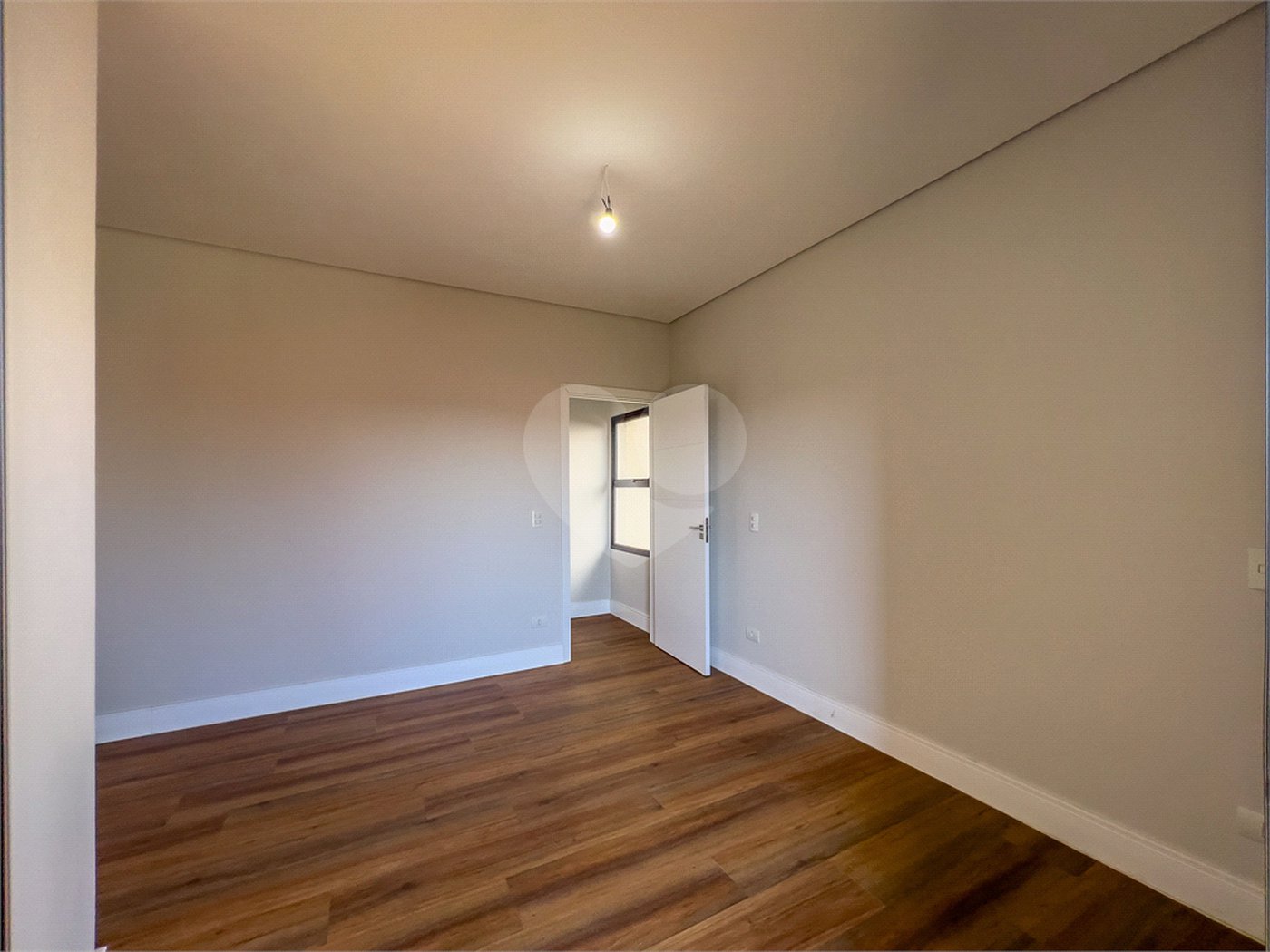 Casa à venda com 3 suítes em Jardim Paulista, Atibaia, SP