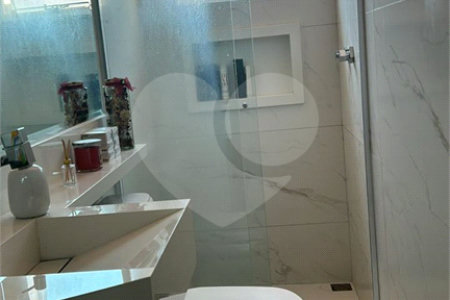 Casa de Vila à venda com 4 quartos, sendo 1 suíte, em Jardim Gramados de Sorocaba, Sorocaba, SP