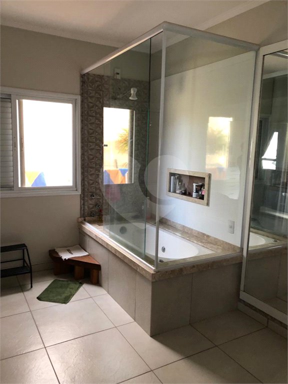 Casa à venda com 5 quartos, sendo 2 suítes, no condomínio Terras de Santa Izabel, Salto - SP
