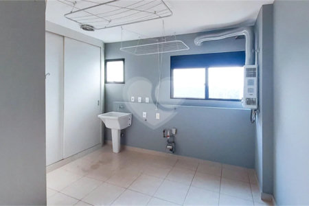 Apartamento para alugar com 3 quartos, sendo 1 suíte, em Alto da Boa Vista, São Paulo, SP
