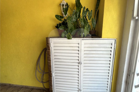 Sobrado à venda com 3 quartos em Jardim Santo Antoninho, São Paulo, SP