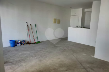 Apartamento à venda com 2 suítes em Vila Andrade, São Paulo, SP