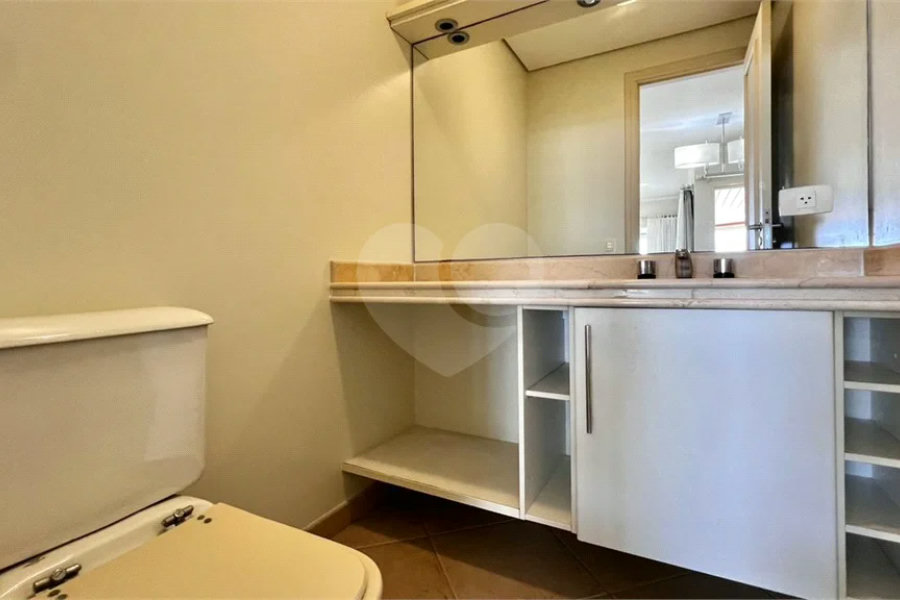 Apartamento à venda com 3 suítes em Riviera de São Lourenço, Bertioga, SP