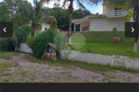 Chácara à venda ou para alugar com 4 quartos, sendo 1 suíte, em Vila Omízollo, Louveira, SP
