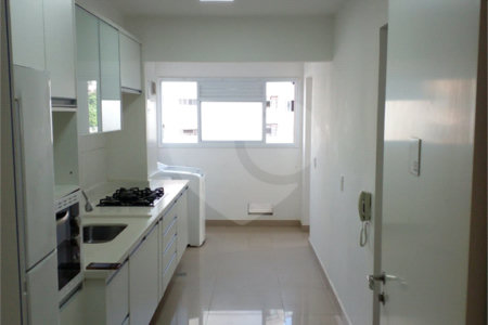 Apartamento à venda com 3 quartos, sendo 1 suíte, em Jardim Vazani, São Paulo, SP