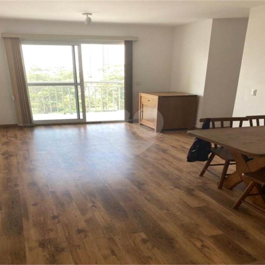 Apartamento à venda com 3 quartos, sendo 1 suíte, em Vila Andrade, São Paulo, SP