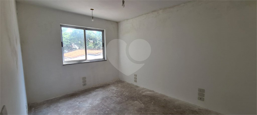Sobrado à venda com 8 quartos em Vila Tramontano, São Paulo, SP