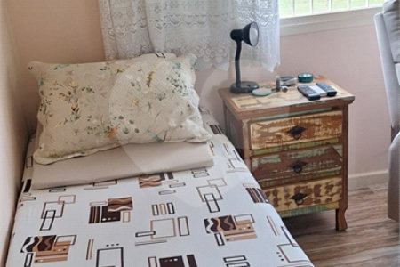 Casa à venda com 3 quartos, sendo 1 suíte, em Condomínio Flamboyant-b, Atibaia, SP