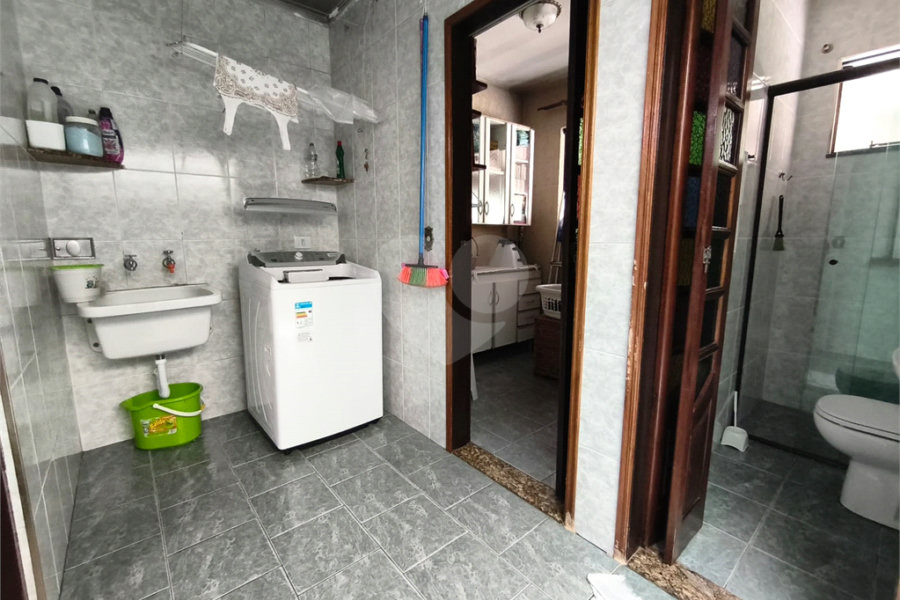 Sobrado à venda com 3 quartos, sendo 1 suíte, em Tremembé, São Paulo, SP