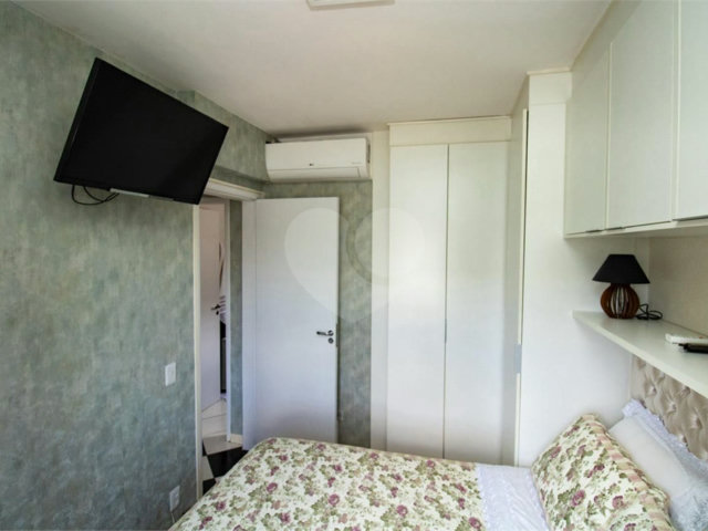 Apartamento à venda com 2 quartos em Moema, São Paulo, SP