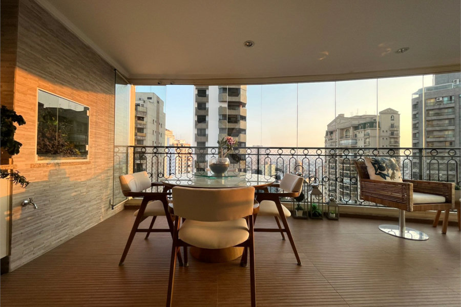Apartamento à venda com 4 suítes em Santana, São Paulo, SP