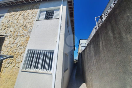 Sobrado à venda com 3 quartos, sendo 1 suíte, em Vila Campanela, São Paulo, SP