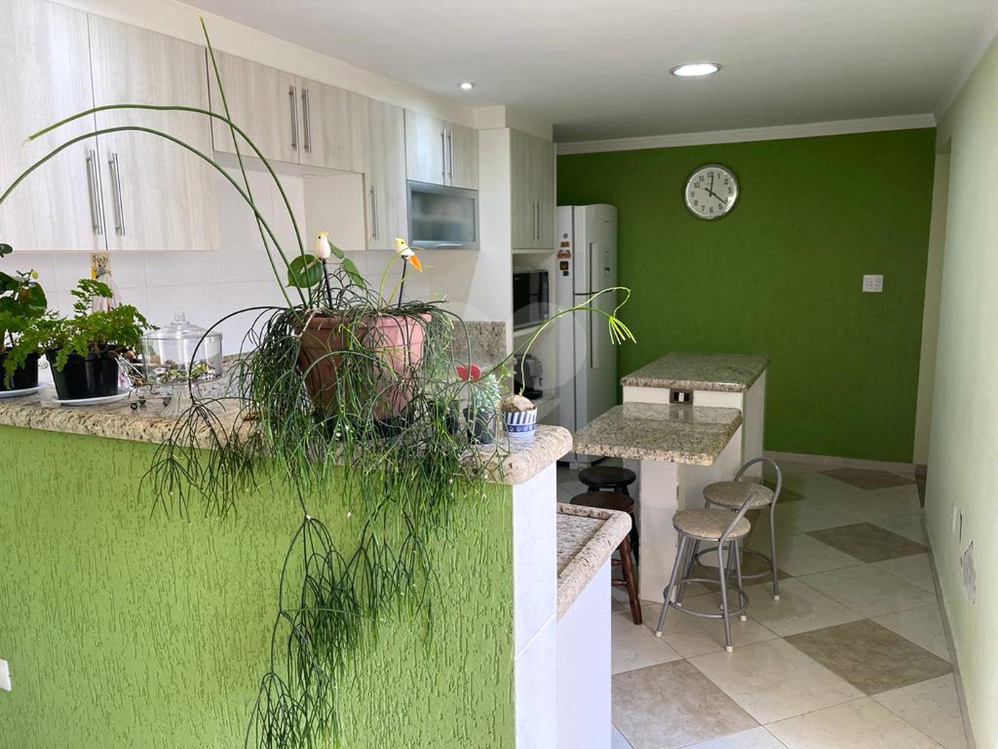 Casa à venda com 3 quartos, sendo 2 suítes,  em Jardim Santa Bárbara, Sorocaba, SP