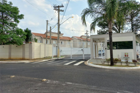 Casa no Condomínio Vila Verde Sabará.