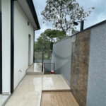 Casa térrea encantadora - Terreno 544m² (17 x 32m), com 198m² no Bairro Estância Brasil - Atibaia