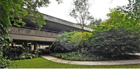 Casa com 976 m² e terreno de 3.100 m², à venda por R$ 16.000.000,00