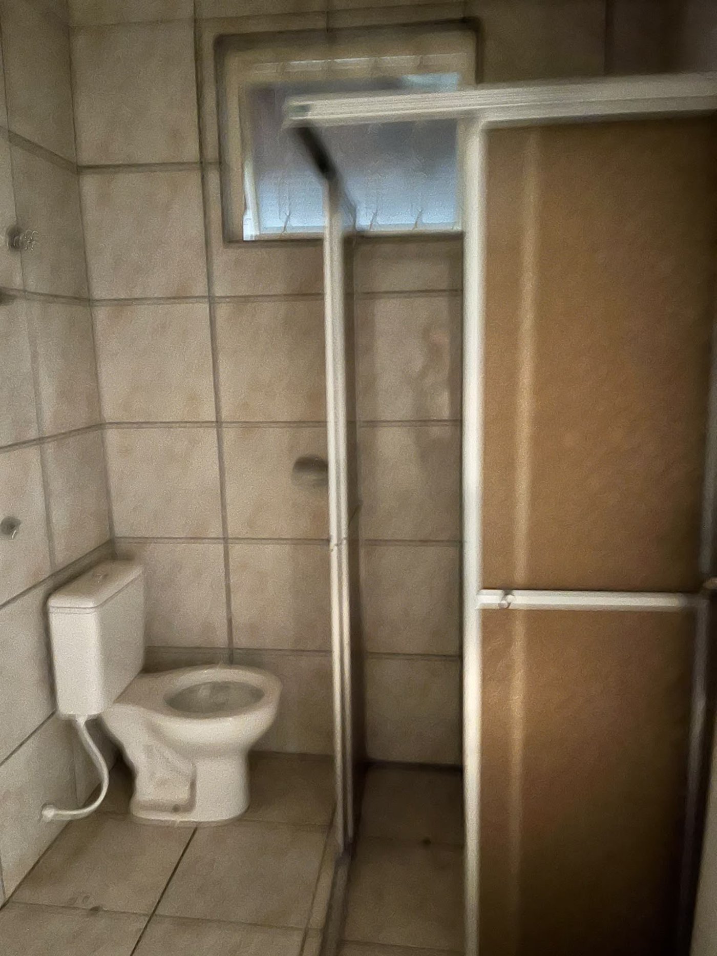 Casa para alugar com 4 quartos, sendo 2 suítes, no Centro, Três Lagoas, MS