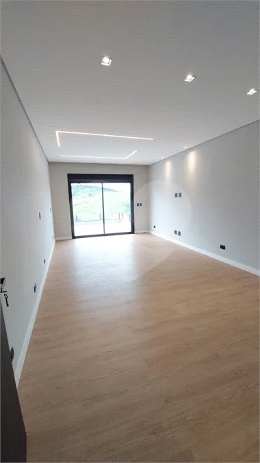 CASA ALTO PADRÃO | 5 SUÍTES | CONDOMÍNIO CLUBE – ATIBAIA