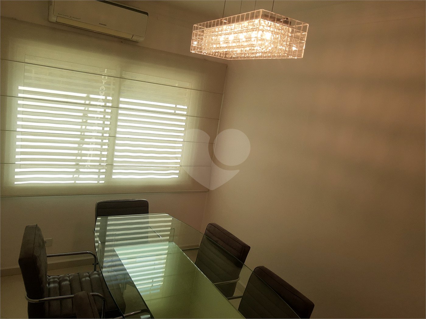 Casa à venda com 3 quartos, sendo 1 suíte, em Vila Mariana, São Paulo, SP