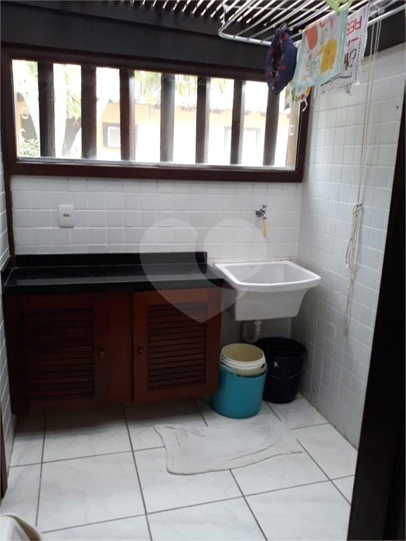 Casa em condomínio à venda com 2 quartos, sendo 1 suíte,  em Portal da Ferradura, Armação dos Búzios, RJ