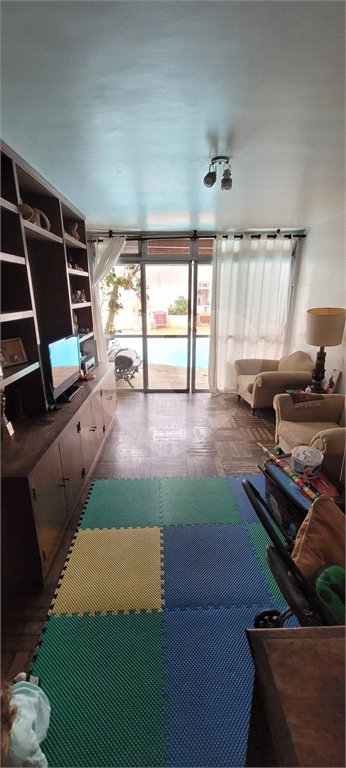 Casa à venda ou para alugar com 3 quartos, sendo 2 suítes, em Alto da Boa Vista, São Paulo, SP