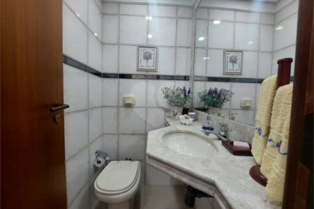 Cobertura à venda com 3 quartos, sendo 1 suíte, em Tijuca, Rio de Janeiro, RJ