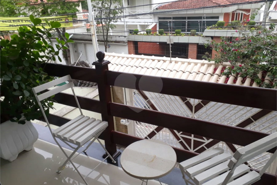 Sobrado à venda com 6 quartos, sendo 5 suítes, em Tremembé, São Paulo, SP