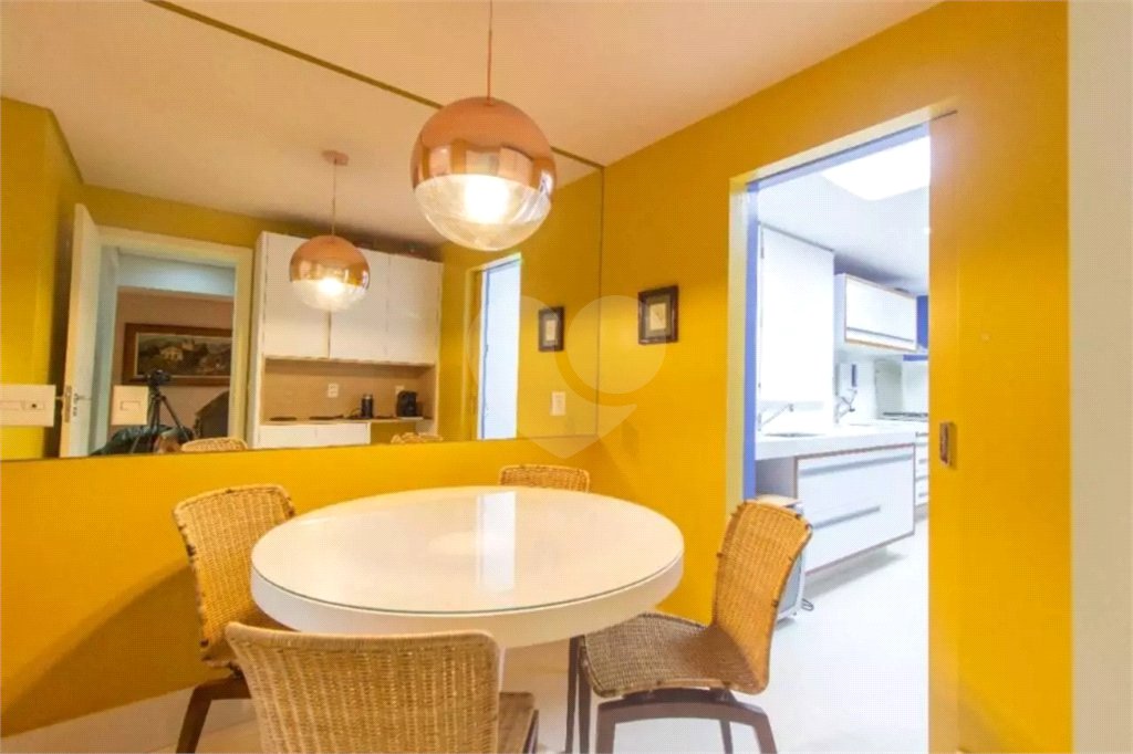 Casa à venda ou para alugar com 4 suítes no condomínio Araucárias, São Paulo - SP