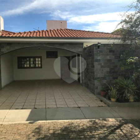 Casa para venda no condomínio fechado Green Village