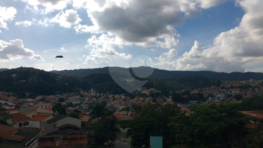 Sobrado à venda com 3 quartos, sendo 1 suíte, em Tremembé, São Paulo, SP