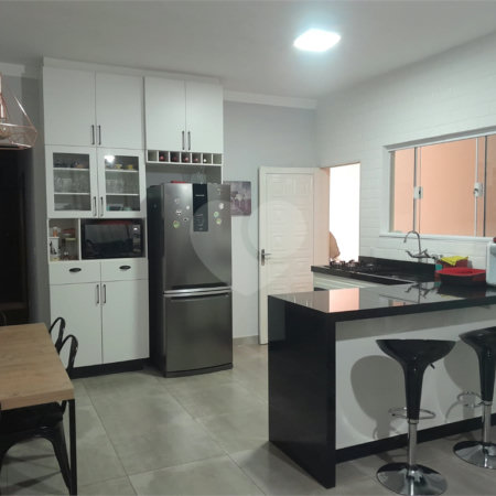 Casa à venda com 3 quartos, sendo 1 suíte, em Recanto das Flores, Ribeirão Preto, SP