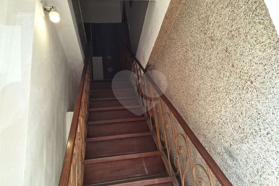 Sobrado à venda com 5 quartos, sendo 1 suíte,  em Santana, São Paulo, SP