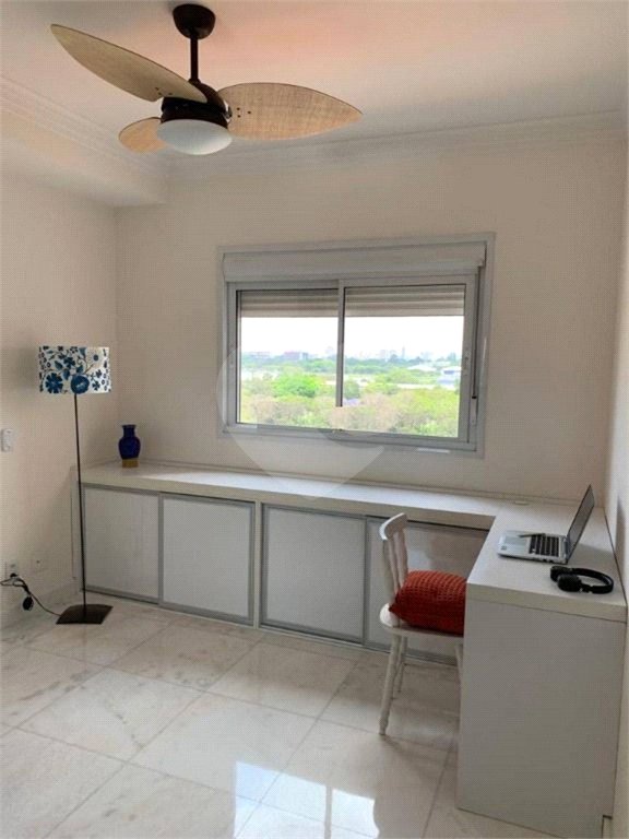 Apartamento à venda com 3 suítes em Santana, São Paulo, SP