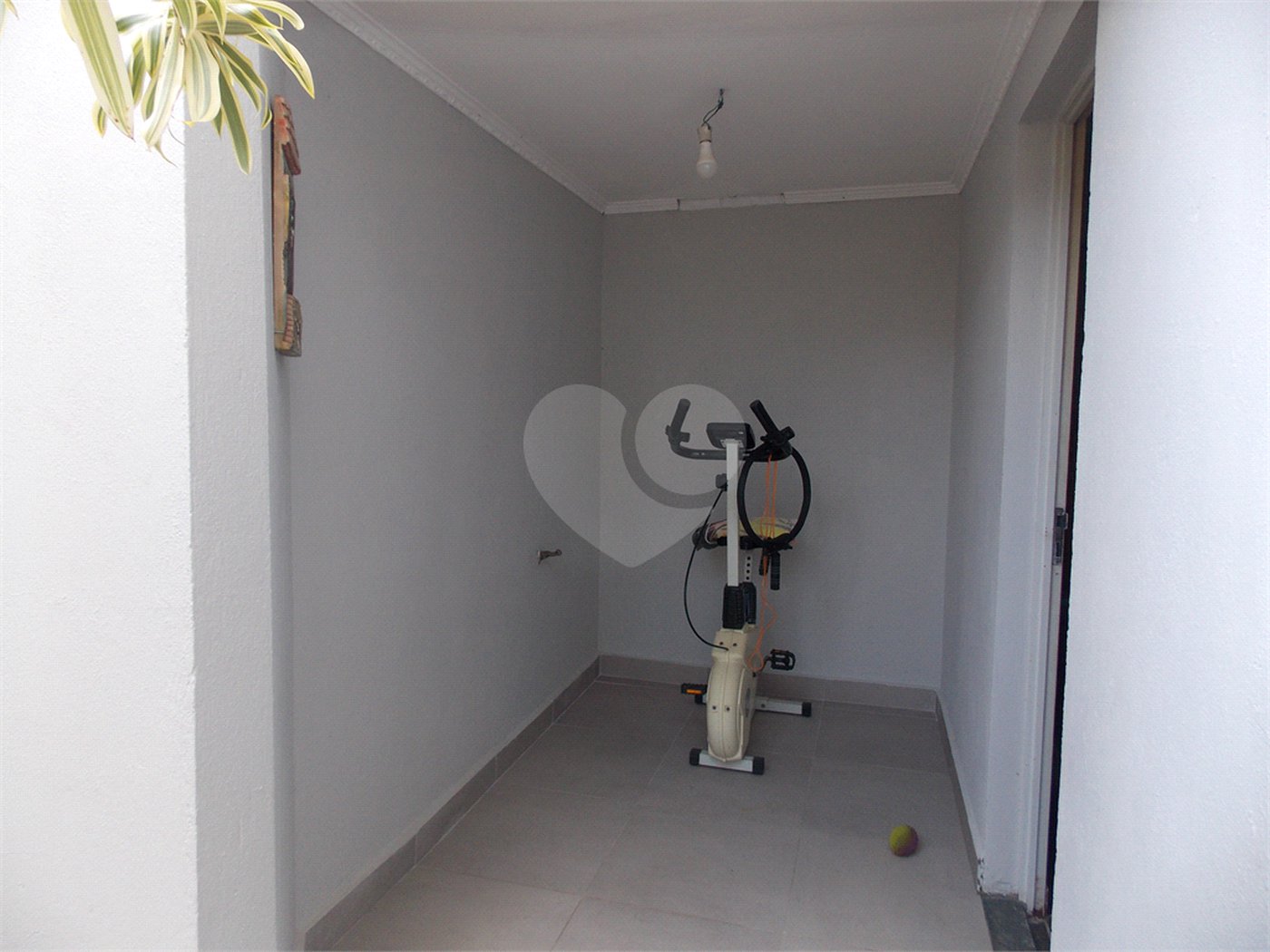 Casa à venda com 4 quartos, sendo 2 suítes, em Jardins, Bragança Paulista, SP