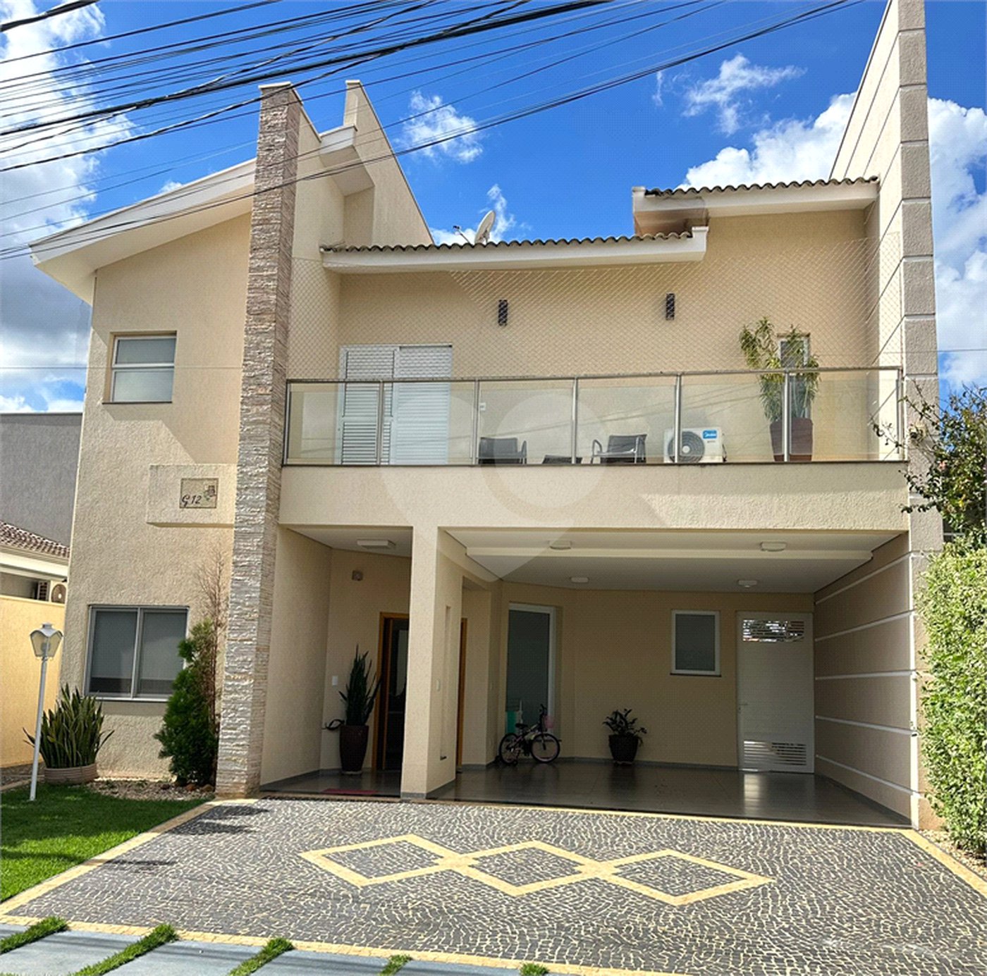 Sobrado à venda com 4 quartos, sendo 3 suítes, em Jardim Residencial Maggiore, Araraquara, SP