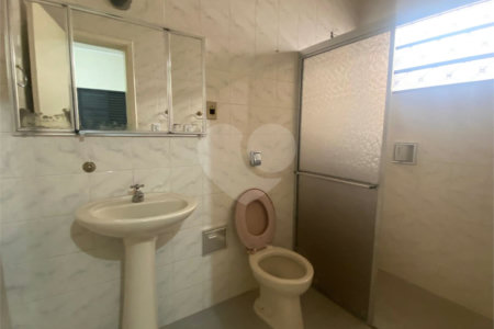 Casa à venda com 3 quartos, sendo 1 suíte, no Centro, Araraquara, SP