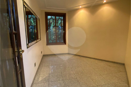 Casa à venda com 3 quartos, sendo 4 suítes,  no condomínio Estância Marambaia, Vinhedo - SP