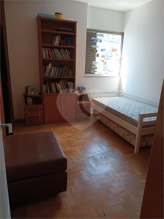 Apartamento à venda com 4 quartos, sendo 1 suíte, em Pinheiros, São Paulo, SP