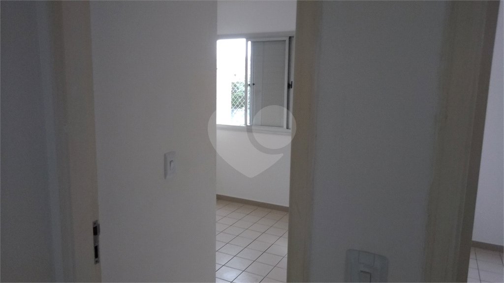 Apartamento à venda com 2 quartos em Jardim Ismênia, São José dos Campos, SP