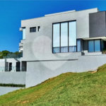 Casa à venda com 4 suítes no condomínio Genesis II, Santana de Parnaíba - SP