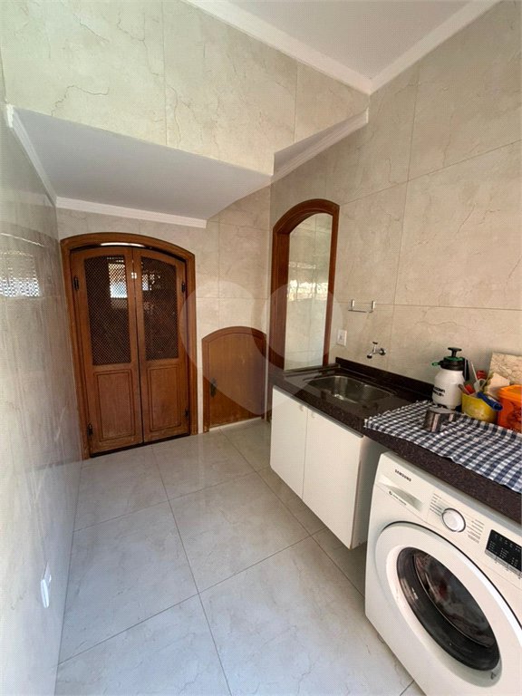 Sobrado à venda com 4 quartos, sendo 1 suíte,  em Jardim Santa Rosa, Araraquara, SP