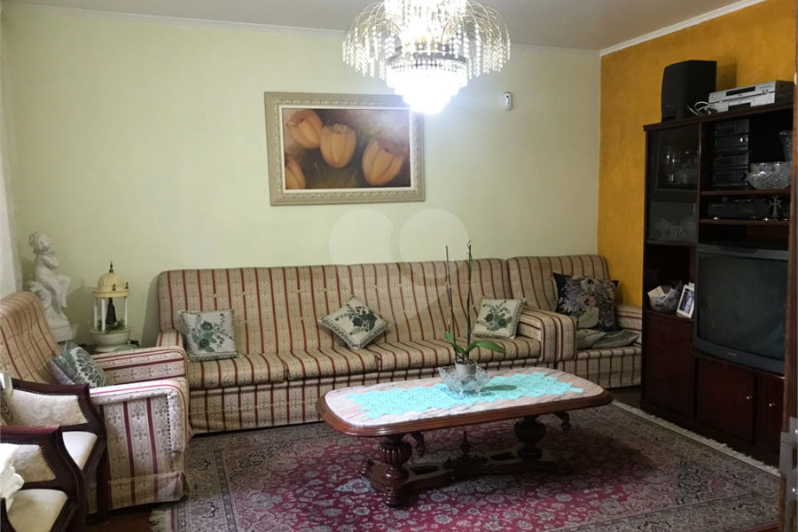 Casa à venda com 3 quartos, sendo 1 suíte, em Santana, São Paulo, SP
