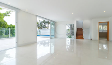Casa à venda com 4 suítes no condomínio Villagio Quadrifolio, São Paulo - SP