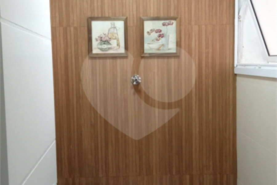 Casa à venda com 3 quartos, sendo 1 suíte,  no condomínio Forest Hills, Guarulhos - SP