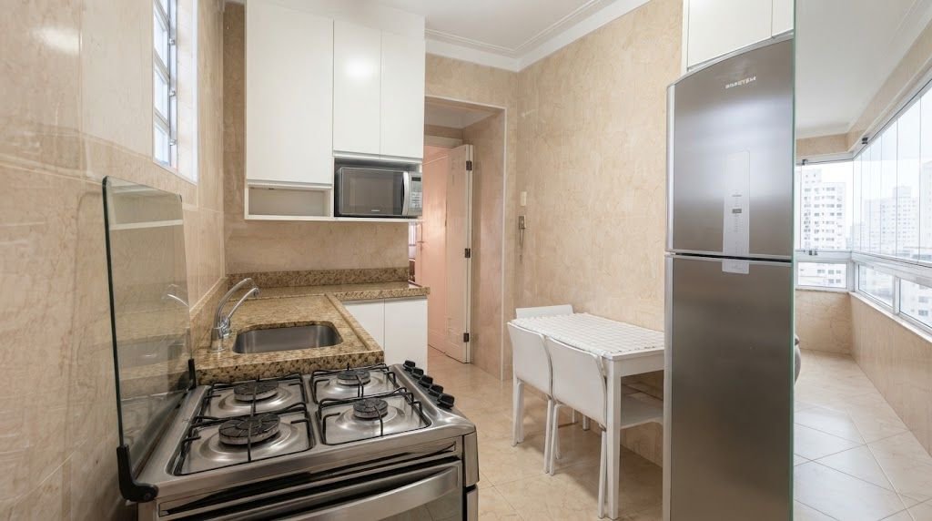 Apartamento com 2 dormitórios à venda, 70 m² por R$ 690.000,00 - Embaré - Santos/SP