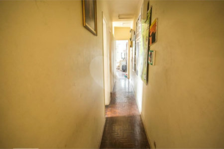 Casa à venda com 3 quartos, sendo 1 suíte, em Mirandópolis, São Paulo, SP