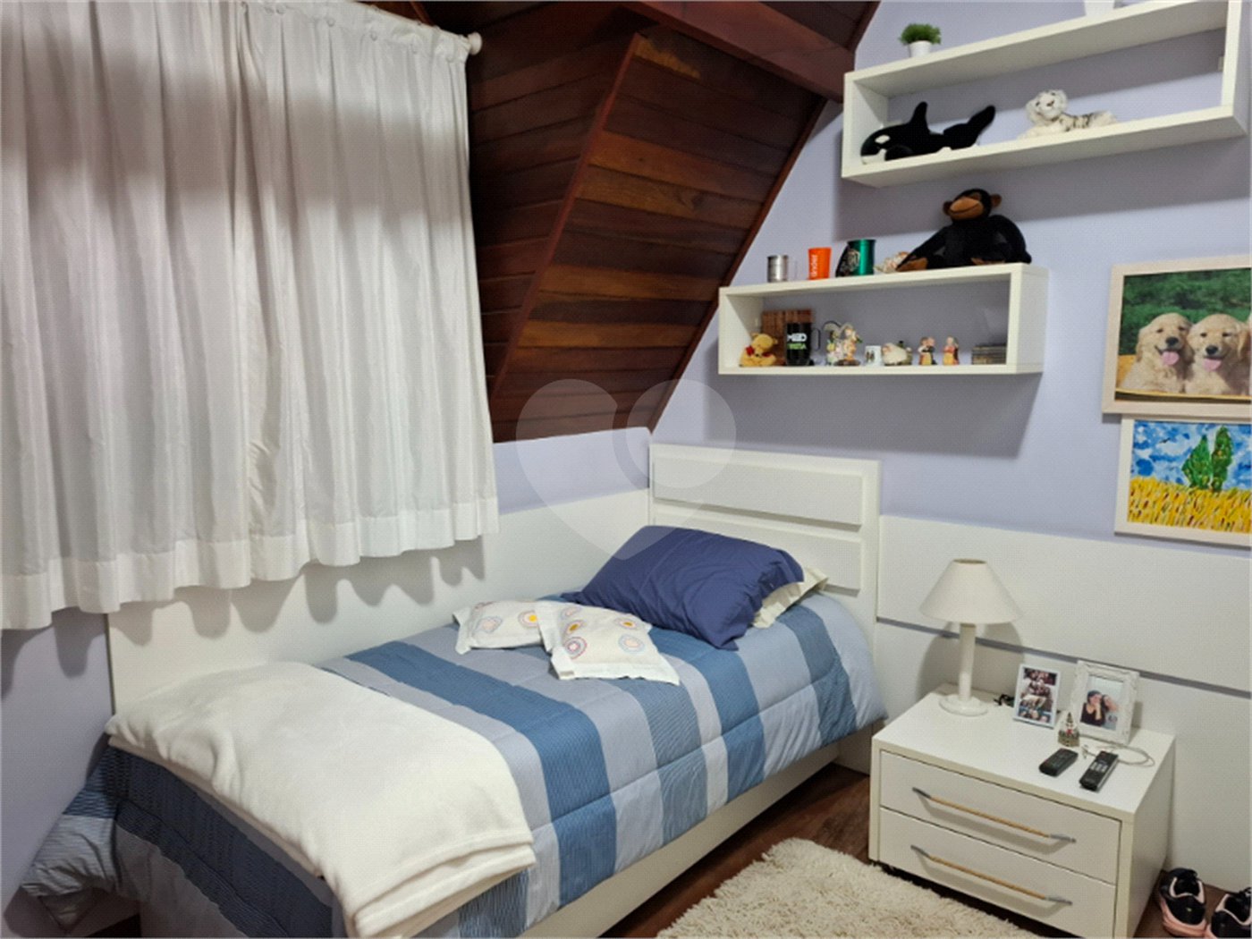 Sobrado à venda com 4 quartos, sendo 2 suítes,  em Jardim Leonor, São Paulo, SP