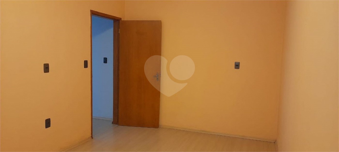 Sobrado à venda com 6 quartos, sendo 3 suítes, em Vila Divina Pastora, São Paulo, SP